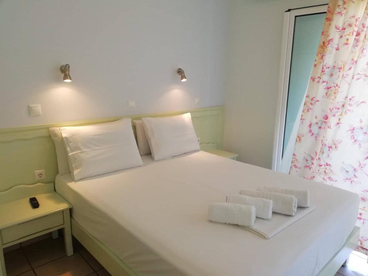 Bonos Apartments Stoúpa エクステリア 写真