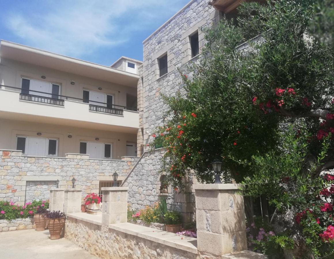 Bonos Apartments Stoúpa エクステリア 写真