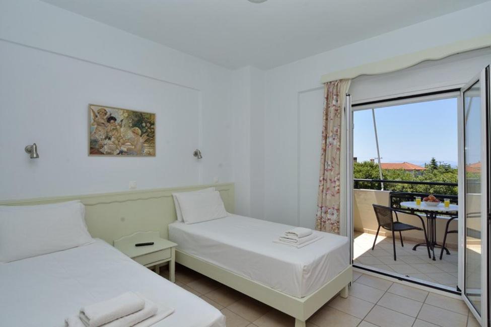 Bonos Apartments Stoúpa エクステリア 写真