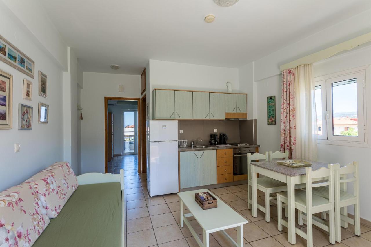 Bonos Apartments Stoúpa エクステリア 写真
