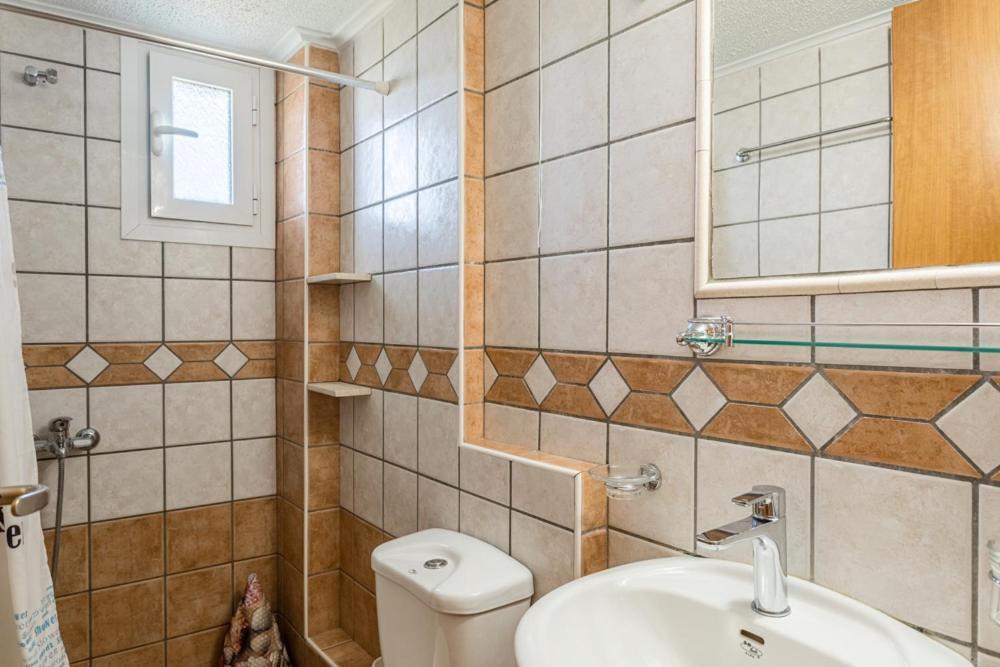 Bonos Apartments Stoúpa エクステリア 写真